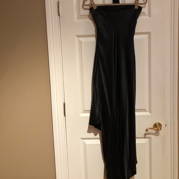 Silk gown - Picture 4 of 9